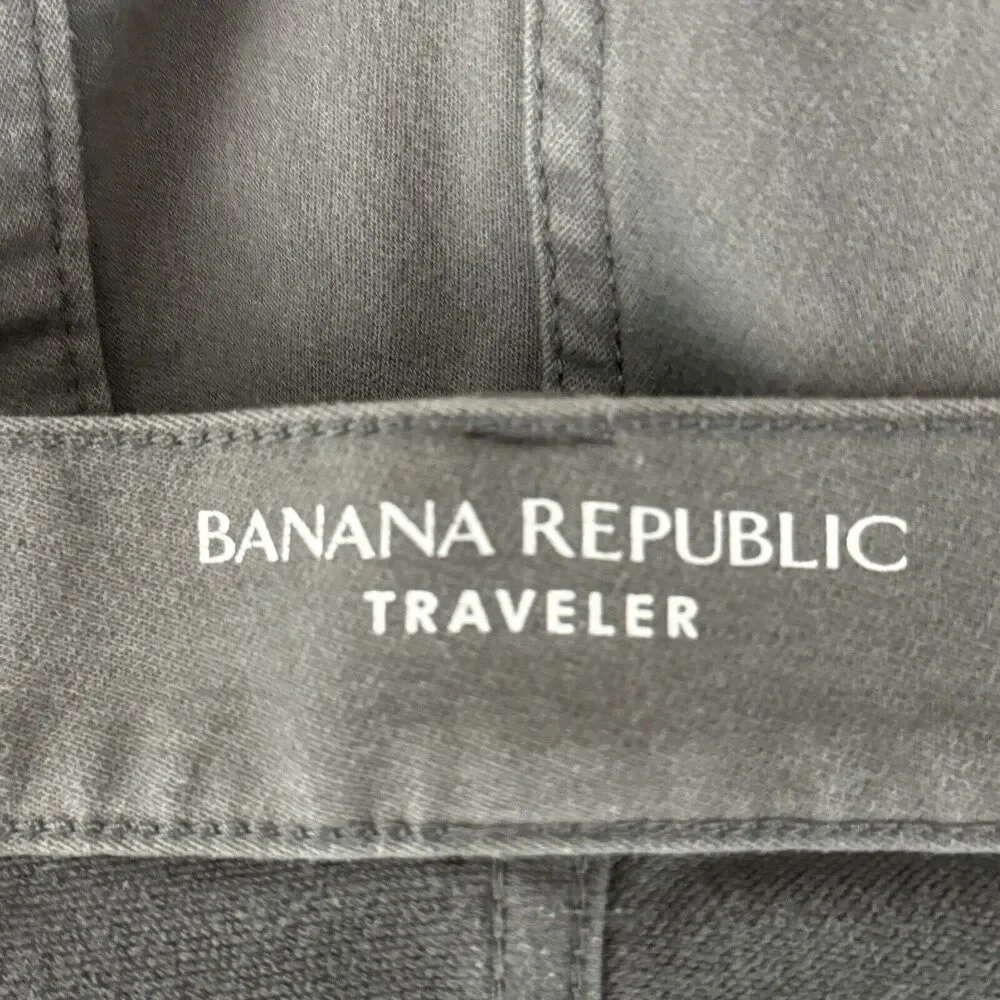 Banana Republic Jeans Men 31x30 Slim Fit Gray Traveler Casual Neutral Minimalist